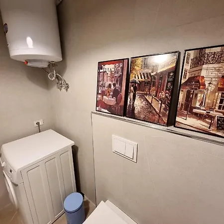 Cozy Central In The Heart Of Daire