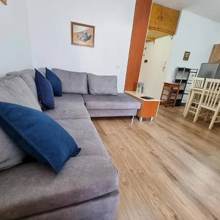 Daire Cozy Central In The Heart Of Tiran